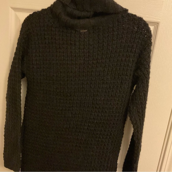 Guess sweater dress size small - Picture 10 of 11